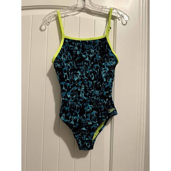 Speedo One Piece Size 4 Swim with Flaw - Picture 1 of 13
